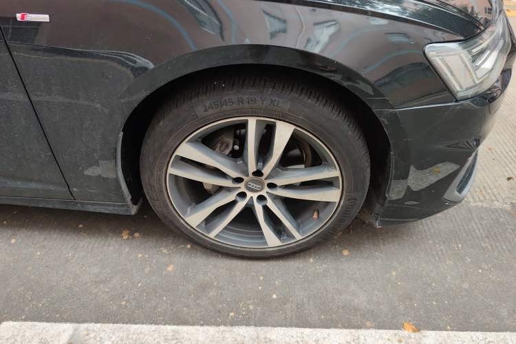 Used Audi A6L 2019 40 TFSI Luxury Dynamic Model Right Front Wheel Hub