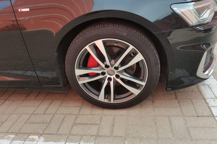 Used Audi A6L 2019 45 TFSI Prestige Dynamic Edition Right Front Wheel Hub