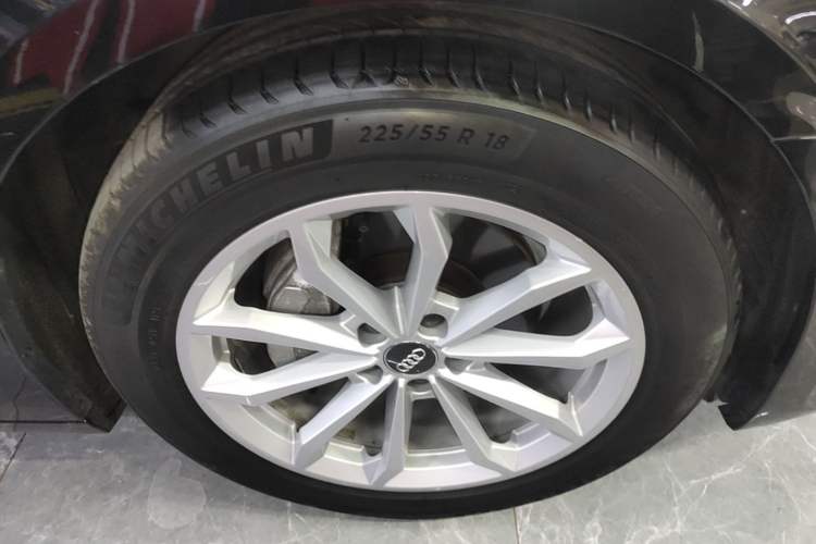 Used Audi A6L 2019 40 TFSI Luxury Prestige Edition Right Front Wheel Hub