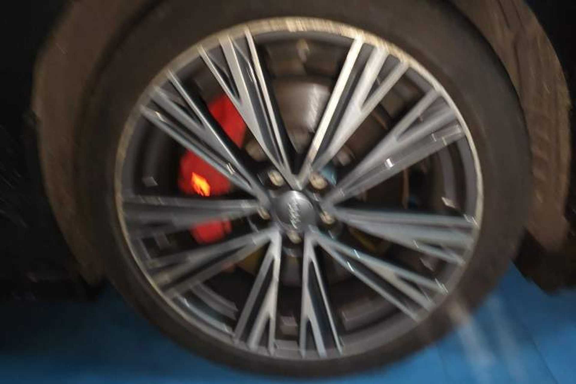 Used Audi A6L 2019 55 TFSI quattro Prestige Dynamic Edition Right Front Wheel Hub