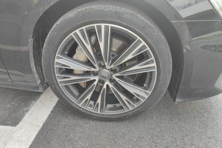 Used Audi A6L 2019 55 TFSI quattro Prestige Dynamic Edition Right Front Wheel Hub