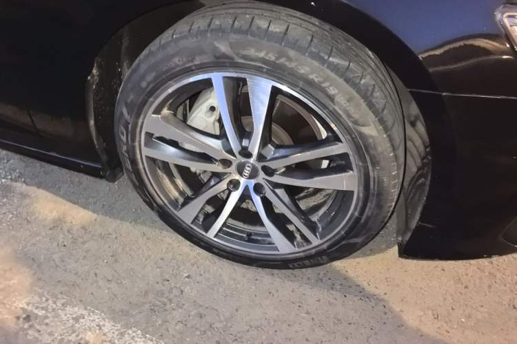 Used Audi A6L 2019 45 TFSI Prestige Dynamic Edition Right Front Wheel Hub