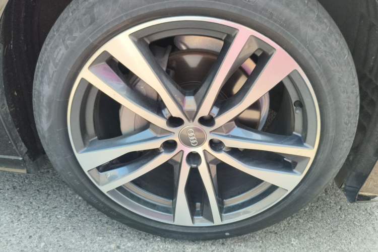Used Audi A6L 2019 40 TFSI Luxury Dynamic Model Right Front Wheel Hub