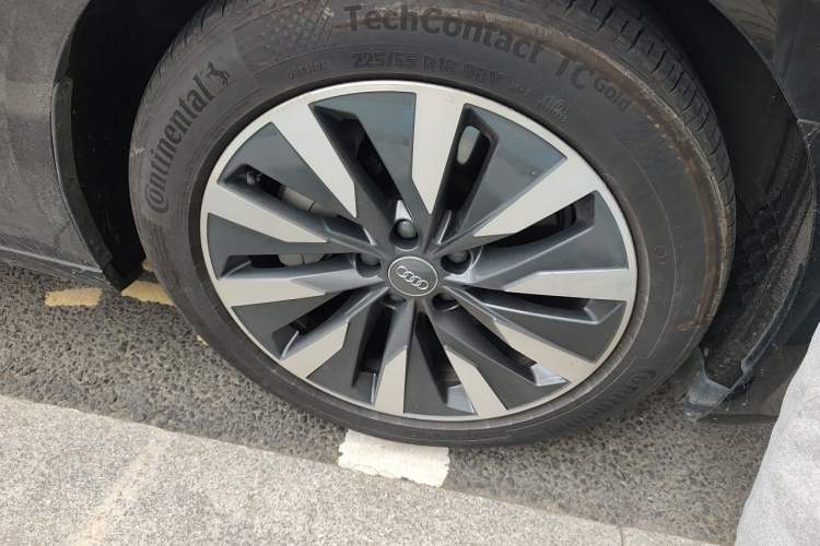 Used Audi A6L 2019 45 TFSI Prestige Elegant Edition Right Front Wheel Hub