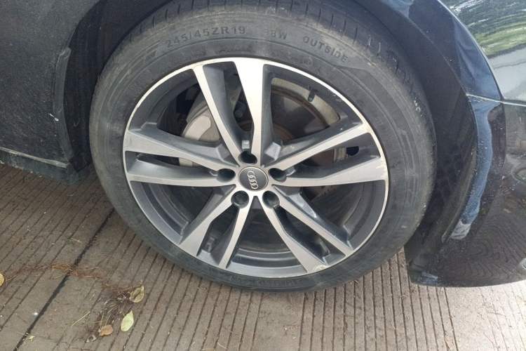 Used Audi A6L 2019 40 TFSI Luxury Dynamic Model Right Front Wheel Hub