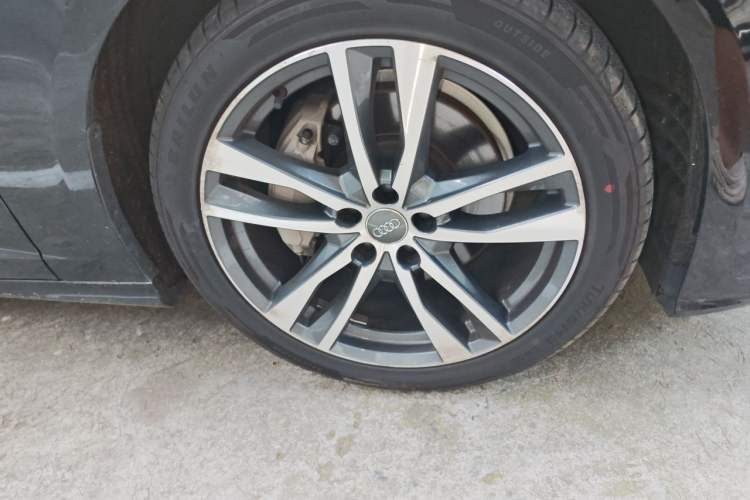 Used Audi A6L 2019 45 TFSI Prestige Dynamic Edition Right Front Wheel Hub