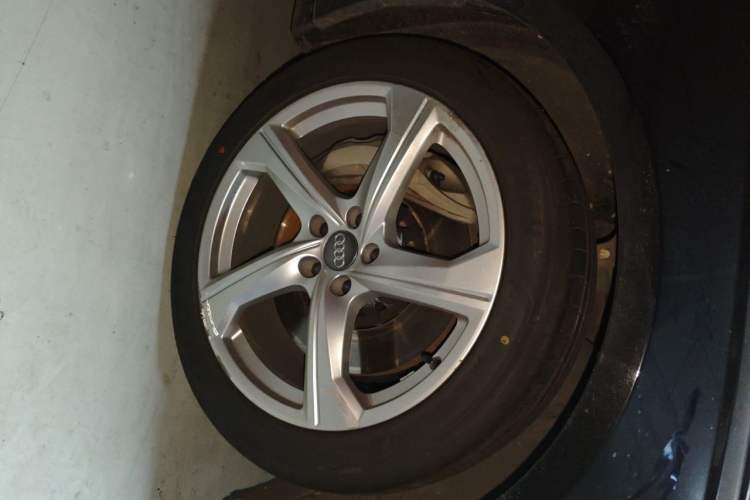 Used Audi A6L 2019 55 TFSI quattro Prestige Edition Right Front Wheel Hub