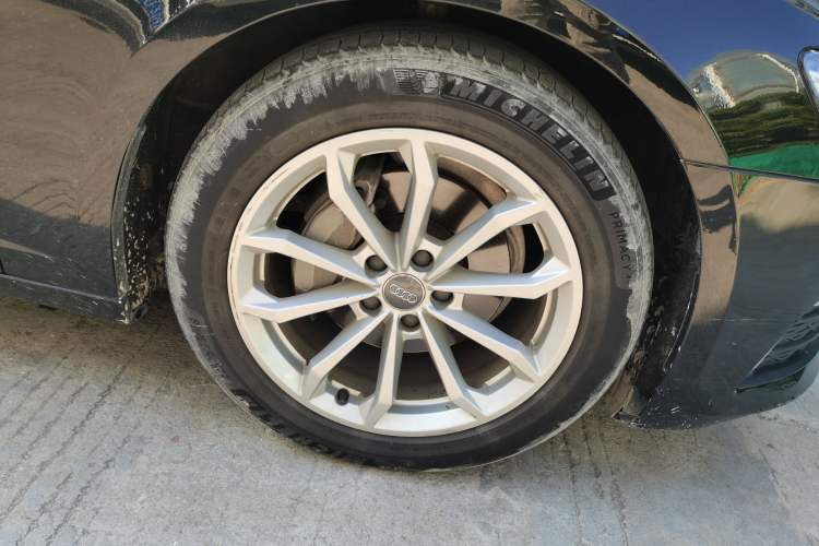 Used Audi A6L 2019 40 TFSI Luxury Prestige Edition Right Front Wheel Hub