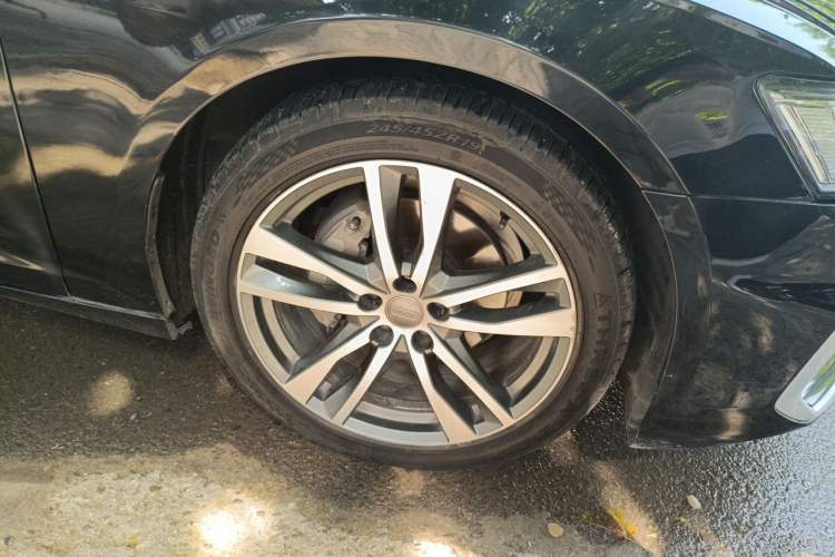 Used Audi A6L 2019 40 TFSI Luxury Prestige Edition Right Front Wheel Hub