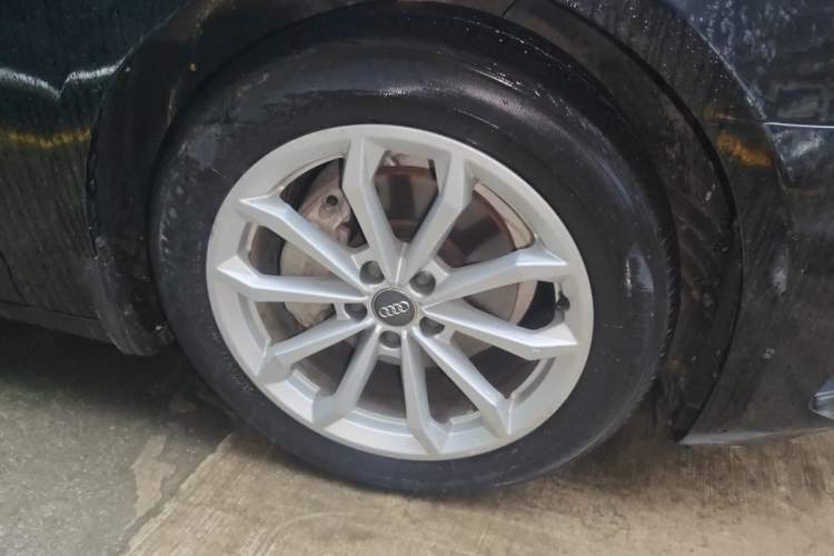 Used Audi A6L 2019 40 TFSI Luxury Prestige Edition Right Front Wheel Hub