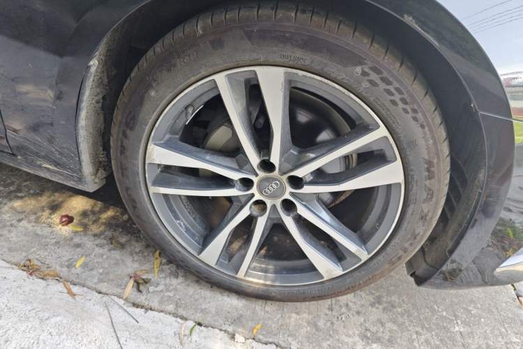 Used Audi A6L 2019 40 TFSI Luxury Prestige Edition Right Front Wheel Hub