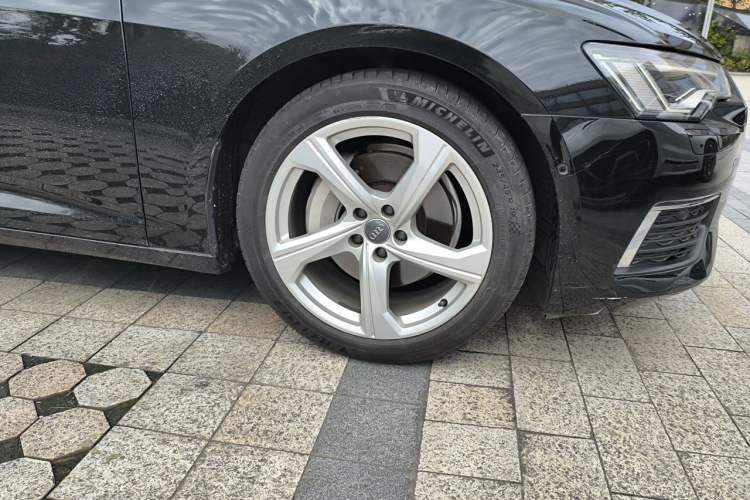 Used Audi A6L 2019 45 TFSI quattro Prestige Elegant Edition Right Front Wheel Hub