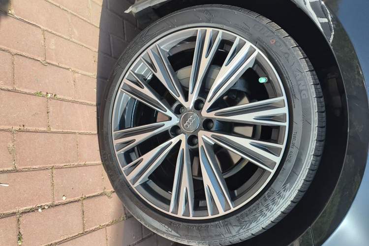Used Audi A6L 2019 45 TFSI quattro Prestige Dynamic Edition Right Front Wheel Hub