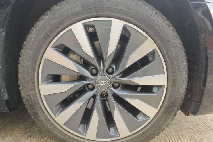 Used Audi A6L 2019 45 TFSI Prestige Elegant Edition Right Front Wheel Hub
