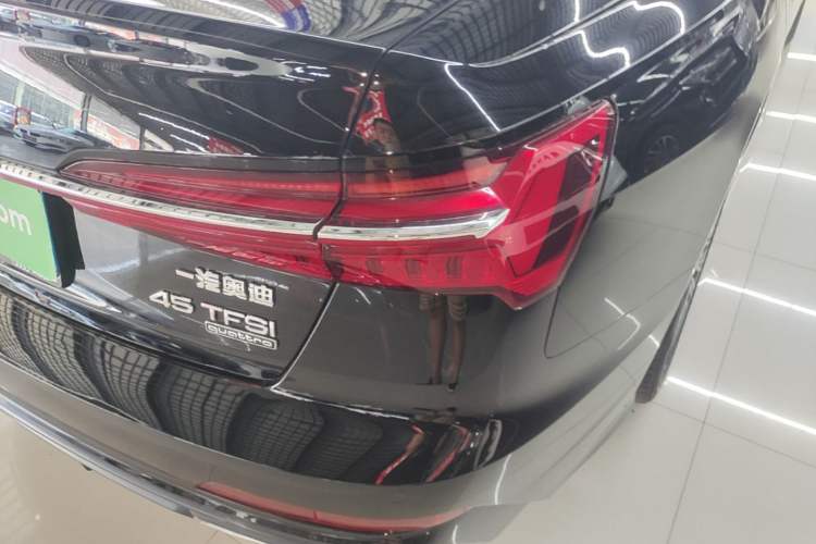 Used Audi A6L 2019 45 TFSI quattro Prestige Dynamic Edition Right Rear Taillight
