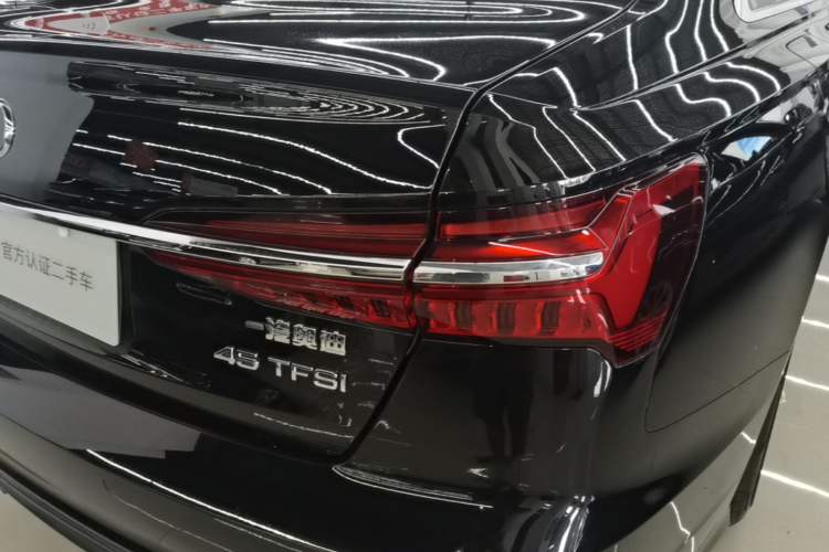 Used Audi A6L 2019 45 TFSI Prestige Dynamic Edition Right Rear Taillight