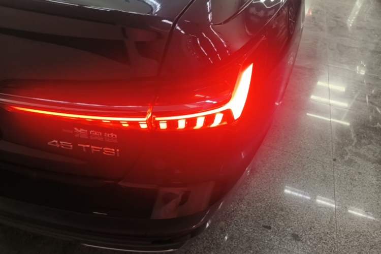 Used Audi A6L 2019 45 TFSI Prestige Dynamic Edition Right Rear Taillight