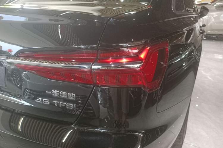 Used Audi A6L 2019 40 TFSI Luxury Prestige Edition Right Rear Taillight