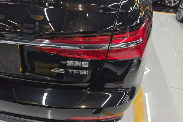 Used Audi A6L 2019 45 TFSI Prestige Dynamic Edition Right Rear Taillight