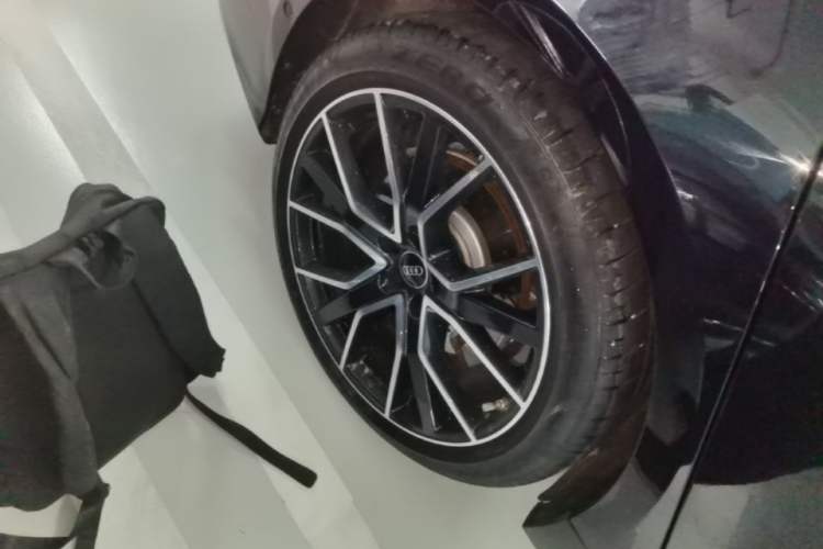 Used Audi A6L 2019 55 TFSI quattro Prestige Edition Right Rear Wheel Hub