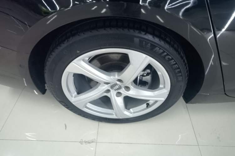 Used Audi A6L 2019 45 TFSI quattro Prestige Elegant Edition Right Rear Wheel Hub