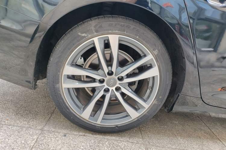 Used Audi A6L 2019 40 TFSI Luxury Dynamic Model Right Rear Wheel Hub