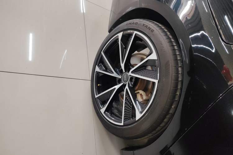Used Audi A6L 2019 40 TFSI Luxury Prestige Edition Right Rear Wheel Hub