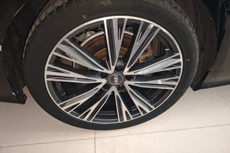 Used Audi A6L 2019 45 TFSI quattro Prestige Dynamic Edition Right Rear Wheel Hub