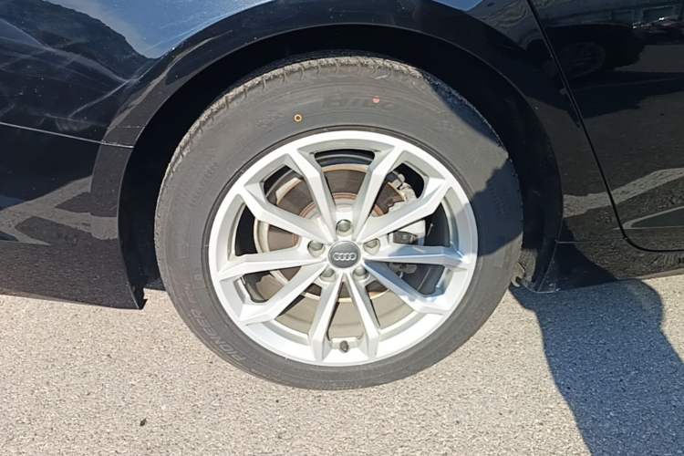 Used Audi A6L 2019 40 TFSI Luxury Prestige Edition Right Rear Wheel Hub
