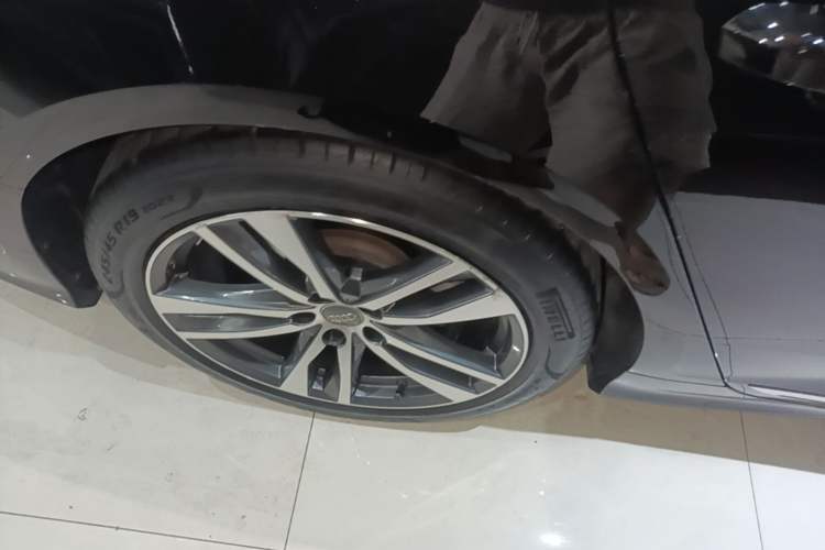 Used Audi A6L 2019 40 TFSI Luxury Dynamic Model Right Rear Wheel Hub