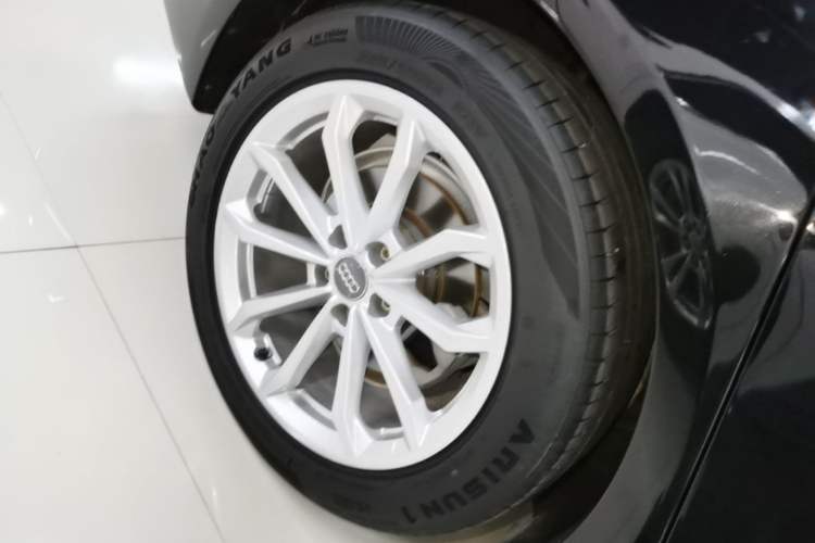 Used Audi A6L 2019 40 TFSI Luxury Prestige Edition Right Rear Wheel Hub