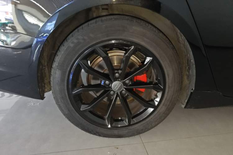 Used Audi A6L 2019 40 TFSI Luxury Prestige Edition Right Rear Wheel Hub