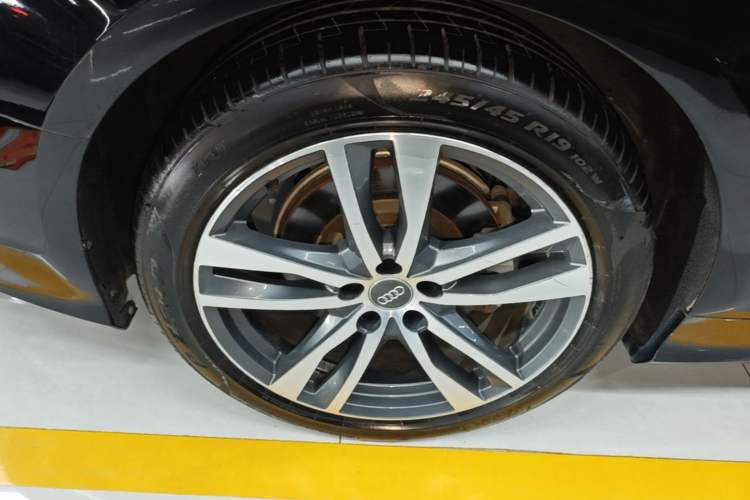 Used Audi A6L 2019 45 TFSI Prestige Dynamic Edition Right Rear Wheel Hub
