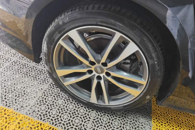 Used Audi A6L 2019 40 TFSI Luxury Dynamic Model Right Rear Wheel Hub
