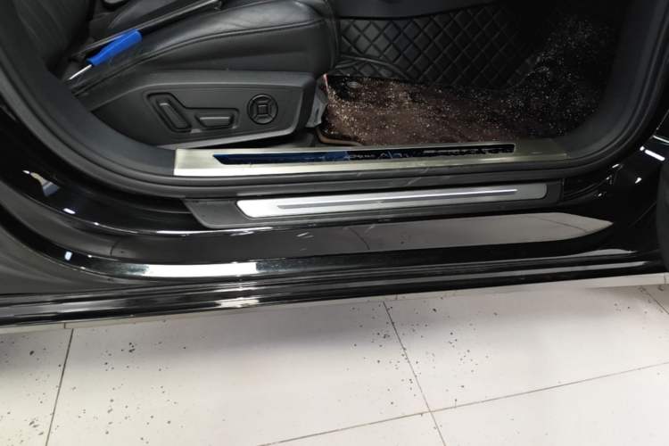 Used Audi A6L 2019 45 TFSI quattro Prestige Elegant Edition Right Side Sill