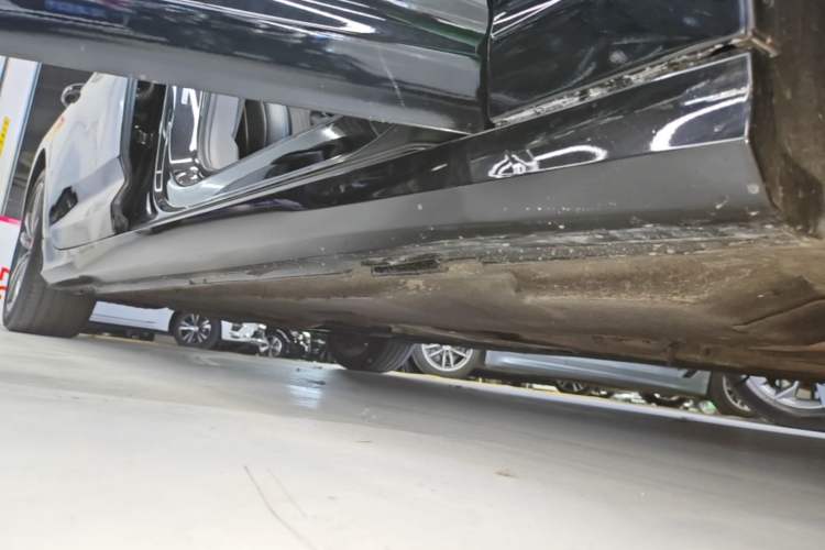Used Audi A6L 2019 40 TFSI Luxury Dynamic Model Right Side Sill