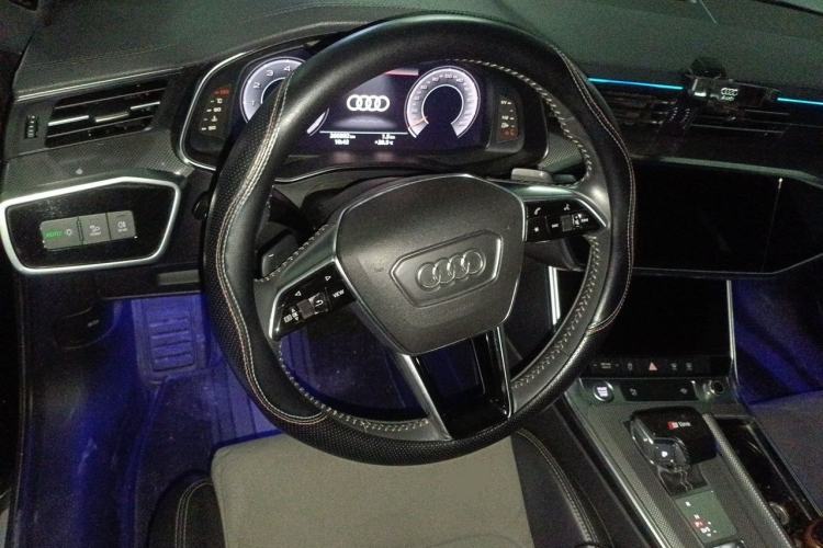 Used Audi A6L 2019 40 TFSI Luxury Dynamic Model Steering Wheel