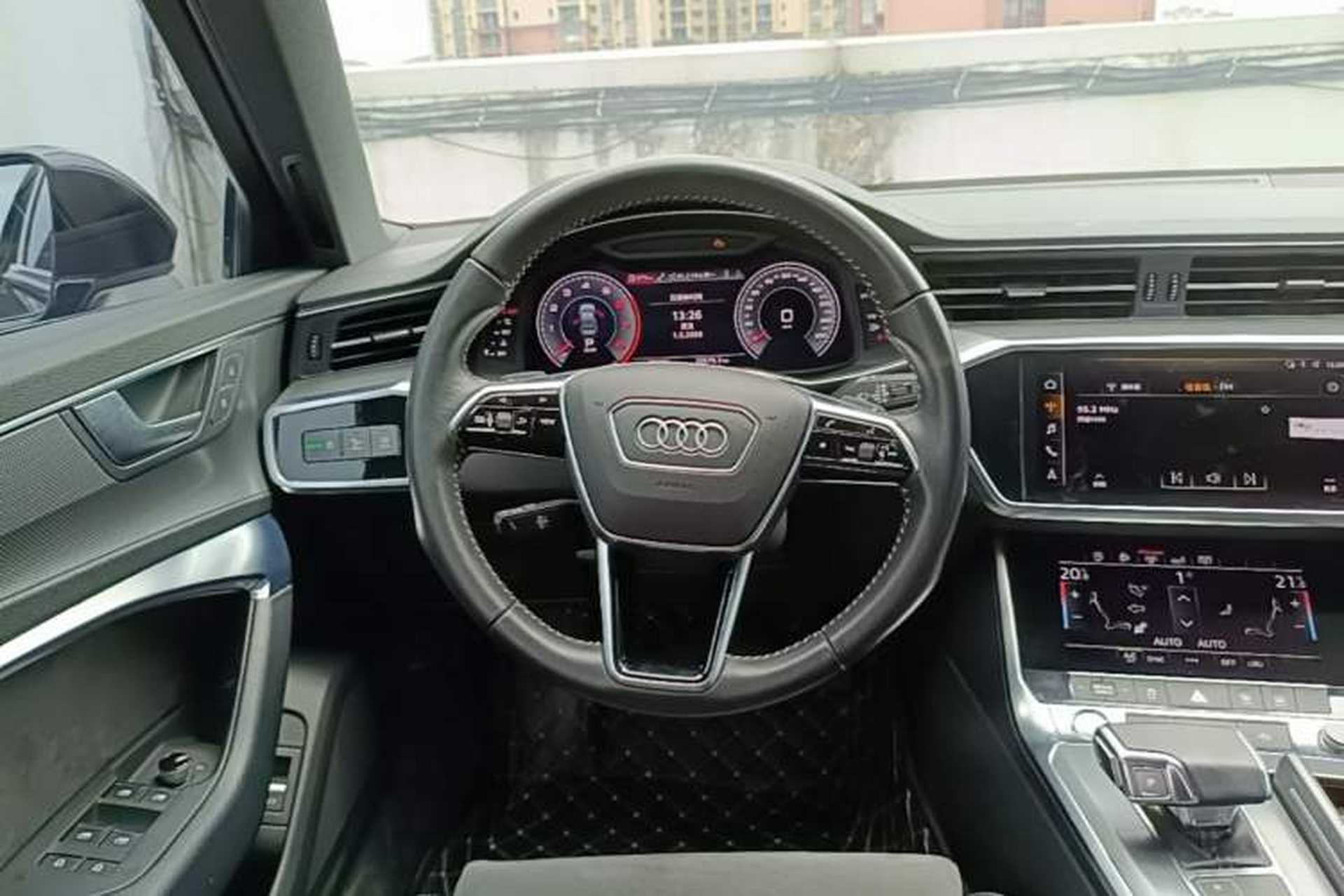 Used Audi A6L 2019 40 TFSI Luxury Dynamic Model Steering Wheel