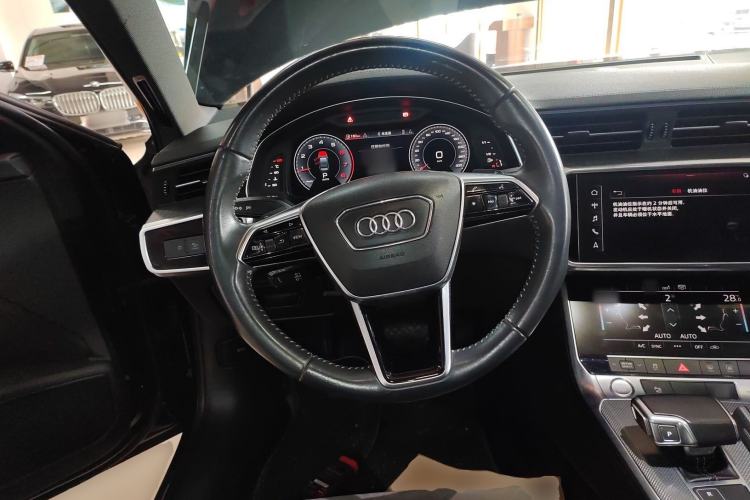 Used Audi A6L 2019 40 TFSI Luxury Dynamic Model Steering Wheel