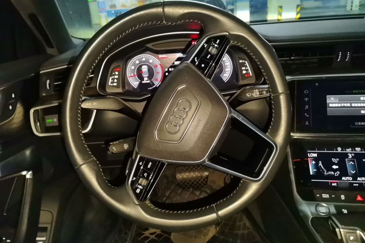 Used Audi A6L 2019 40 TFSI Luxury Dynamic Model Steering Wheel