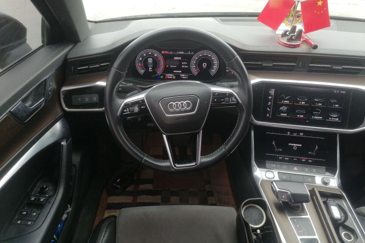 Used Audi A6L 2019 40 TFSI Luxury Dynamic Model Steering Wheel