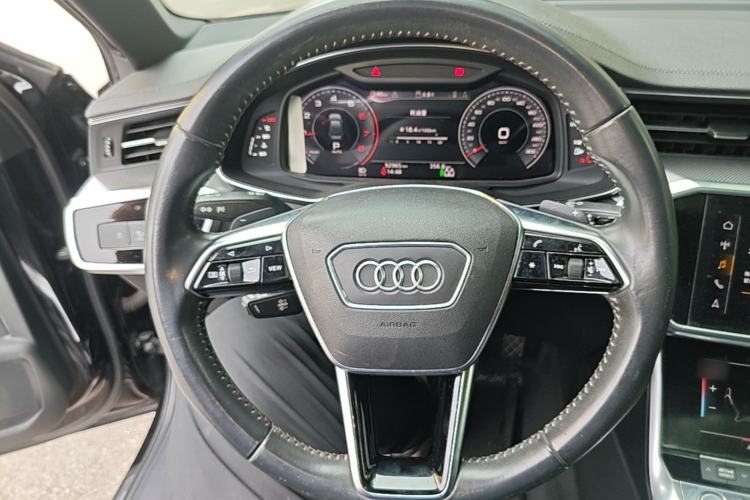 Used Audi A6L 2019 40 TFSI Luxury Dynamic Model Steering Wheel