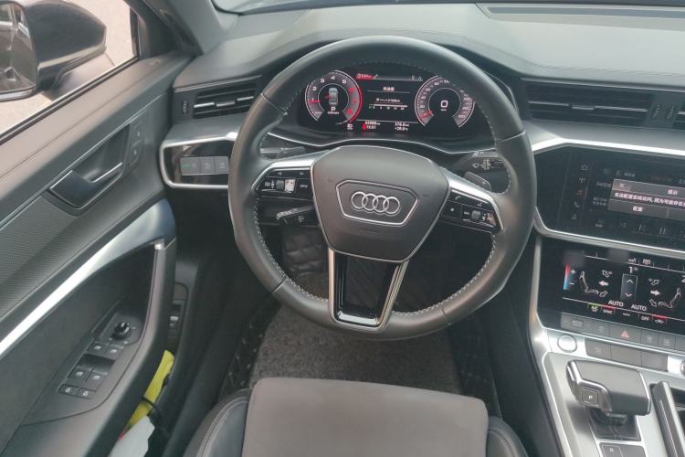 Used Audi A6L 2019 40 TFSI Luxury Dynamic Model Steering Wheel