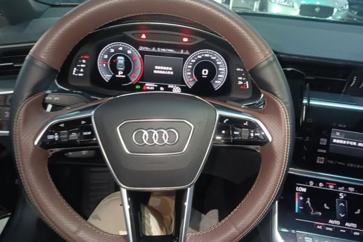 Used Audi A6L 2019 40 TFSI Luxury Dynamic Model Steering Wheel
