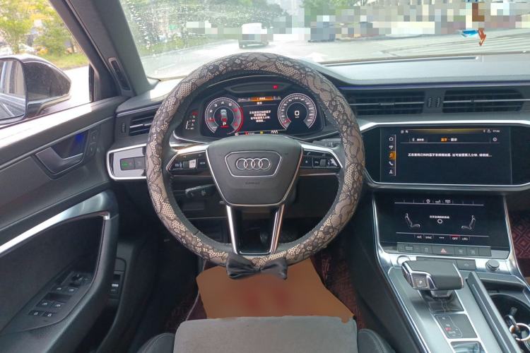 Used Audi A6L 2019 40 TFSI Luxury Dynamic Model Steering Wheel