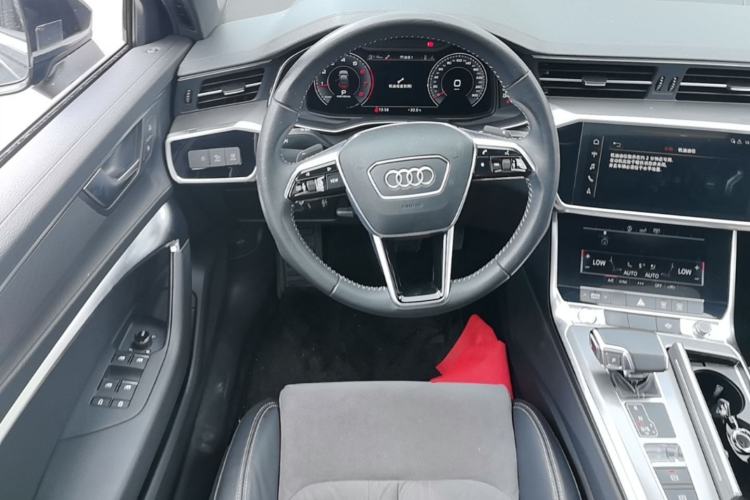 Used Audi A6L 2019 40 TFSI Luxury Dynamic Model Steering Wheel