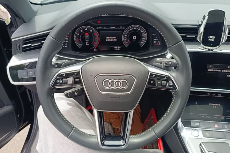 Used Audi A6L 2019 40 TFSI Luxury Dynamic Model Steering Wheel