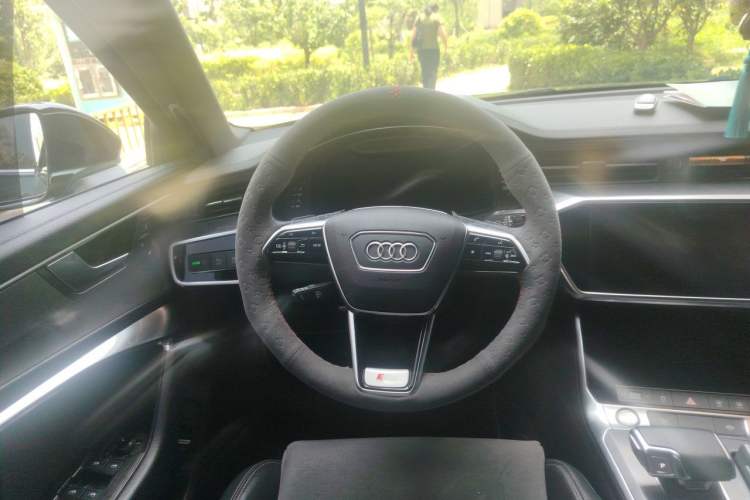 Used Audi A6L 2019 40 TFSI Luxury Dynamic Model Steering Wheel
