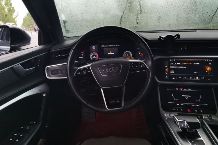 Used Audi A6L 2019 40 TFSI Luxury Dynamic Model Steering Wheel