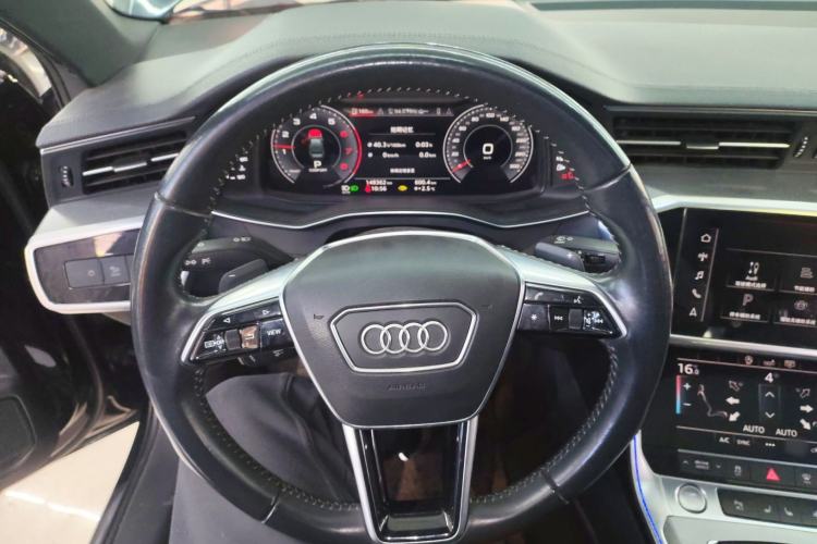 Used Audi A6L 2019 40 TFSI Luxury Dynamic Model Steering Wheel